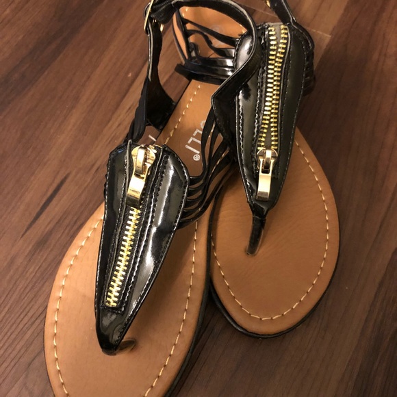 Rosalli Sandal - Picture 2 of 3